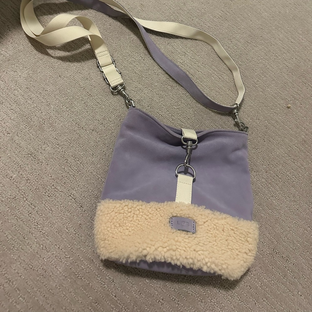 Ugg bucket crossbody bag